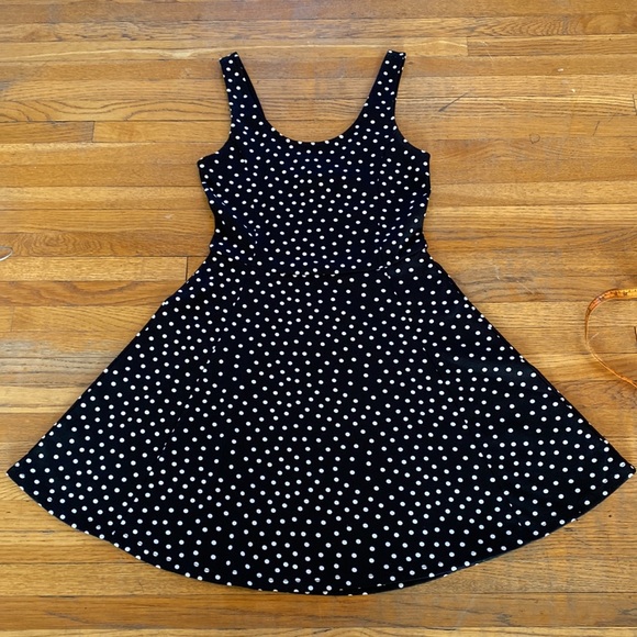 Black & White Polkadot Dress - Picture 2 of 7